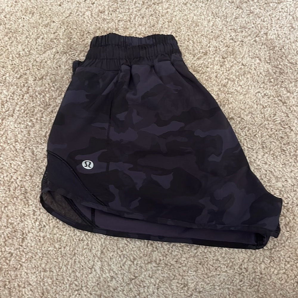 Lululemon Speed Up shorts